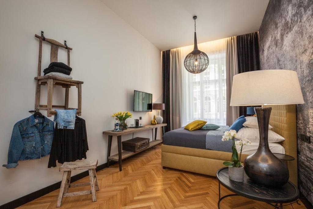 Hotel Antik, Praha – interiér s nábytkem GS Furniture, foto 7