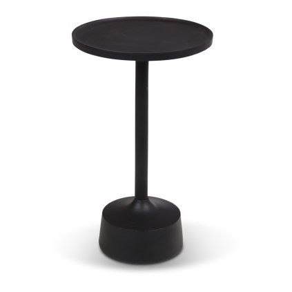 Kovový odkládací stolek s vyvýšenou hranou a stabilní základnou. Elegantní a praktický doplněk pro moderní interiér.