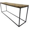 Konzolový stůl s kovovou konstrukcí a dřevěnou rustikální deskou.
