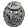 Čínská porcelánová uzavíratelná nádoba s tradičními modrými malbami, která v sobě nese kouzlo historického umění.