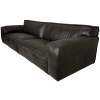 Luxusní sofa Chicago z pravé italské kůže v odstínu testa di moro. Precizní holandská výroba, maximální komfort a nadčasový design.